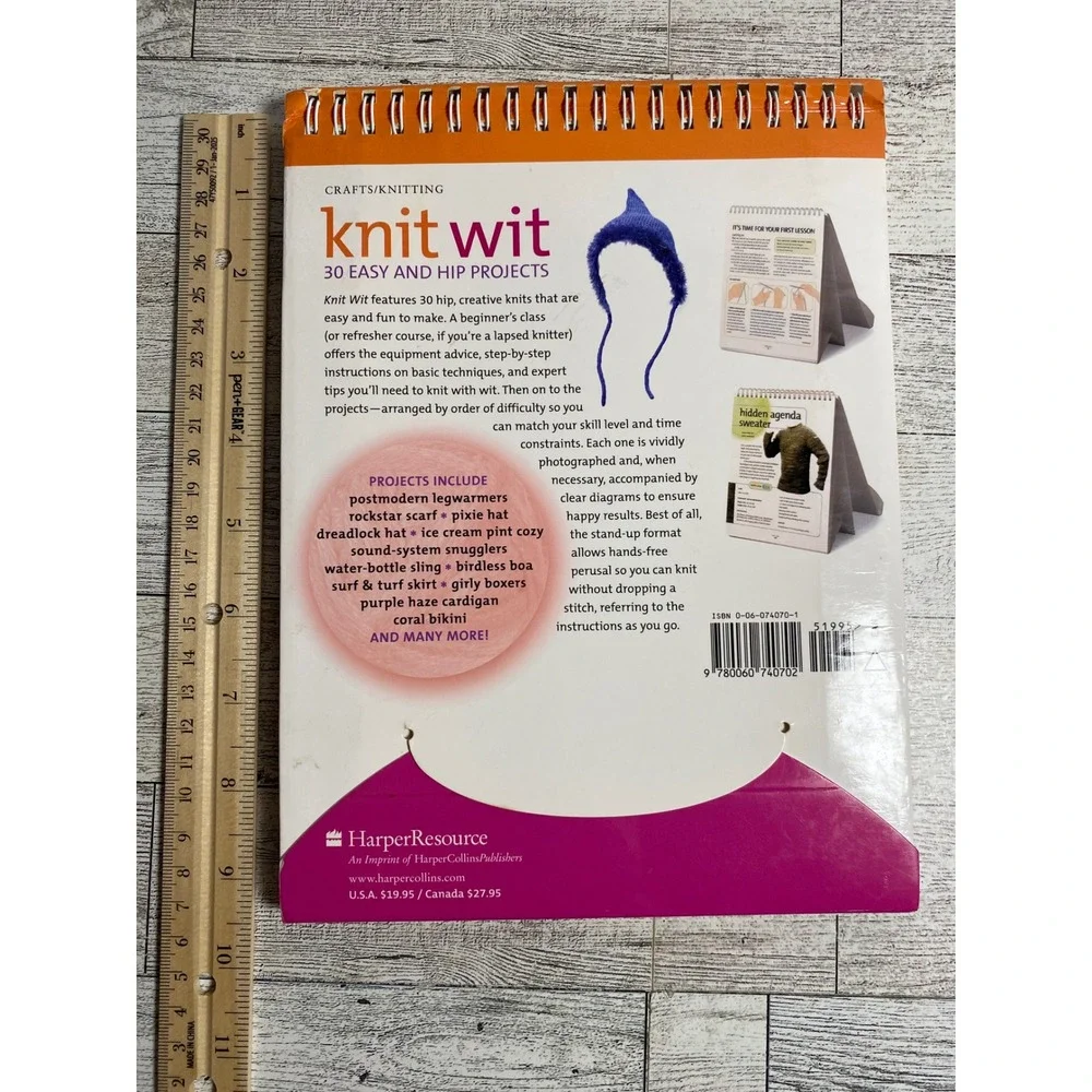Knit Wit 30 Easy and Hip Projects‎ Knitting Book Spiral Easel Amy R. Singer 2004
